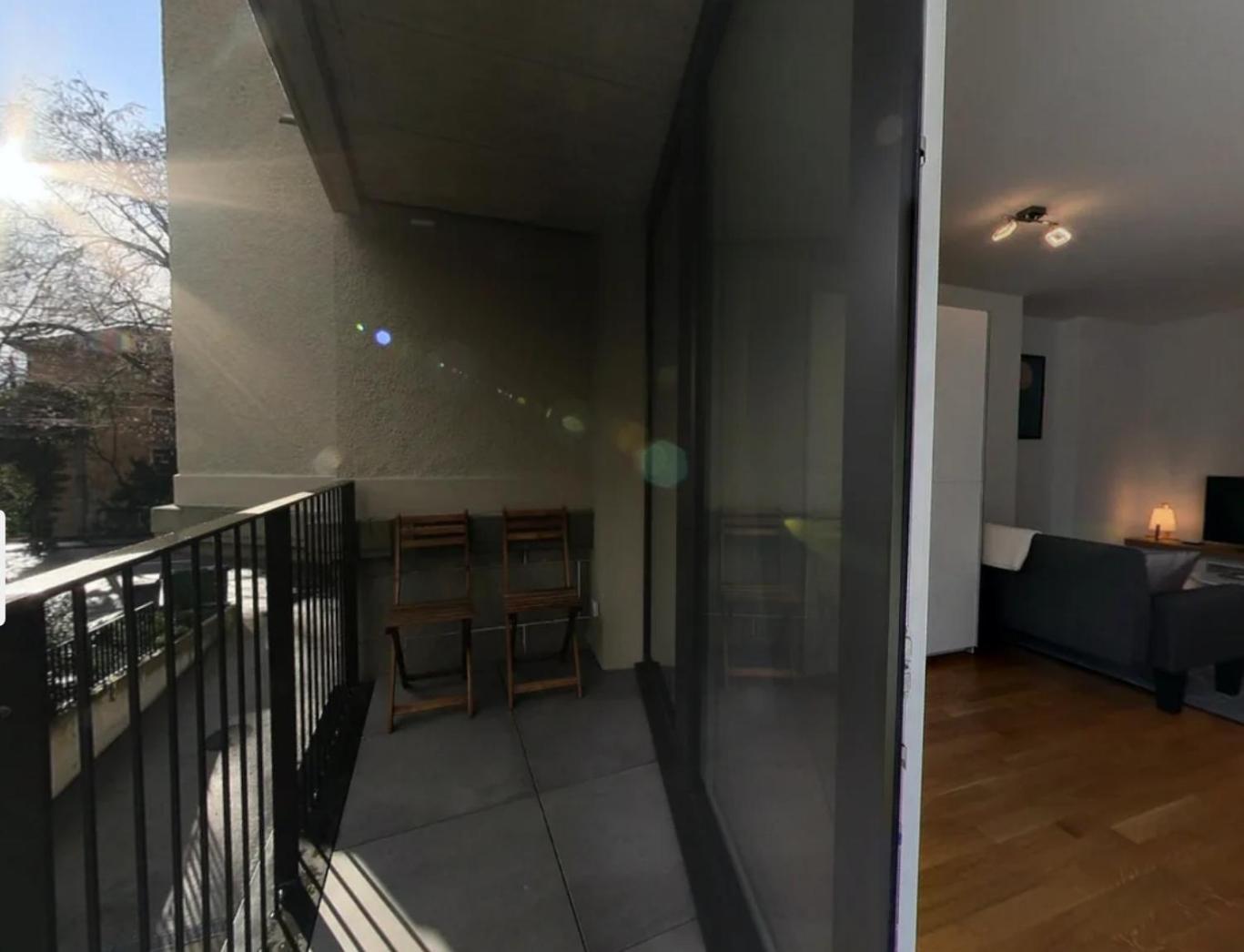 Lausanne City Center Apartments, Minutes Away from the Lake! AM53