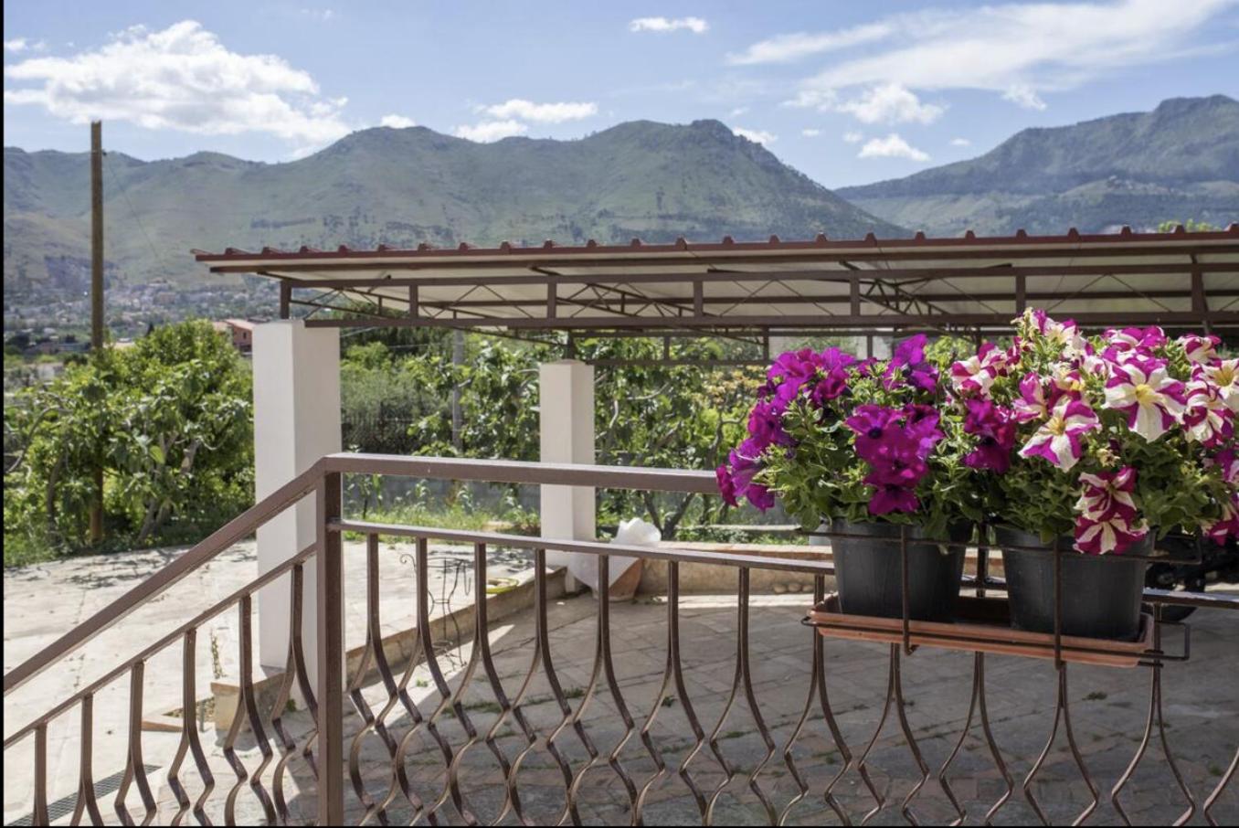 Casa Maria Grazia Villa indipendente con vista mozzafiato a Monreale