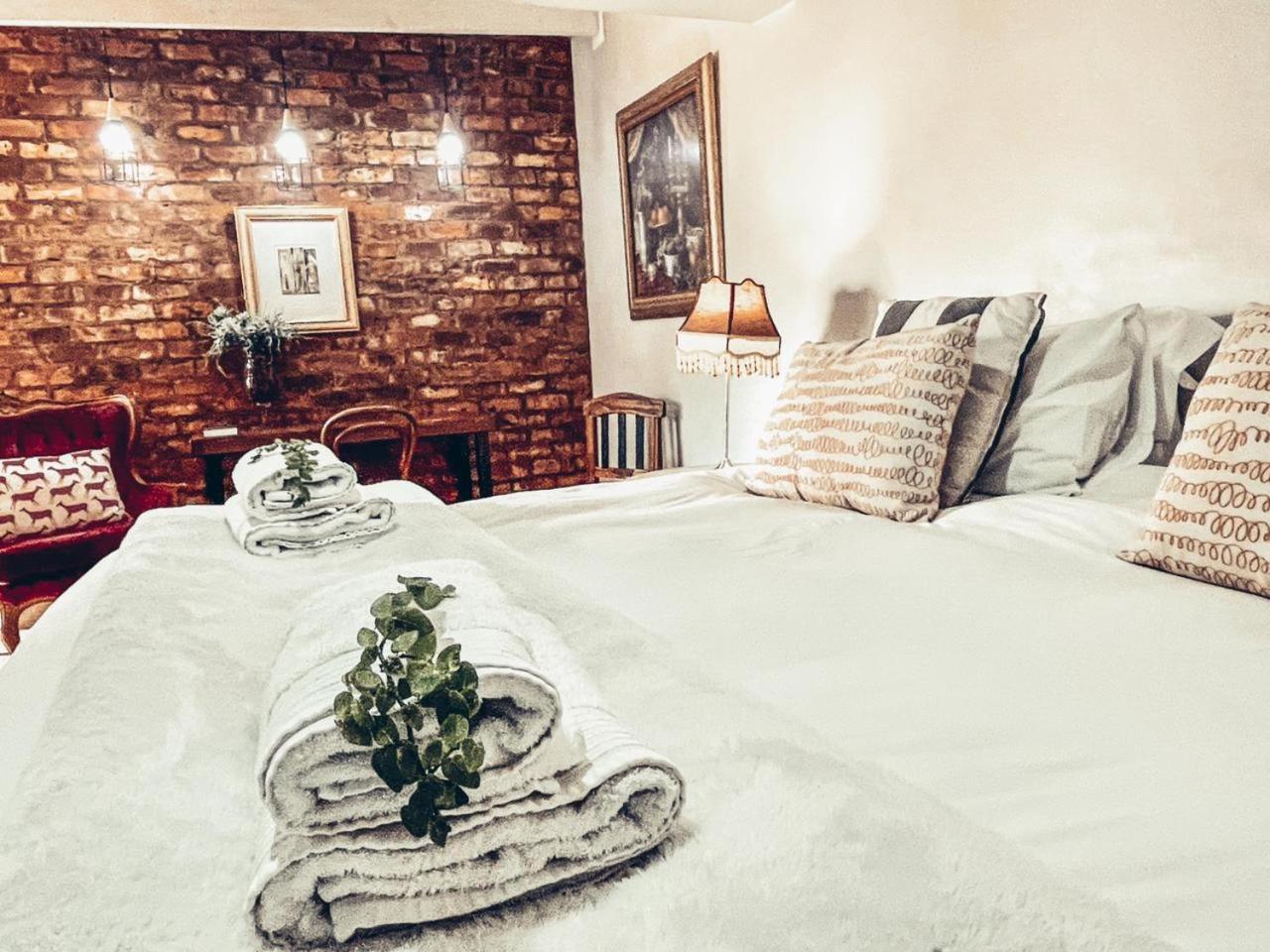 59 On True North Guest Rooms
