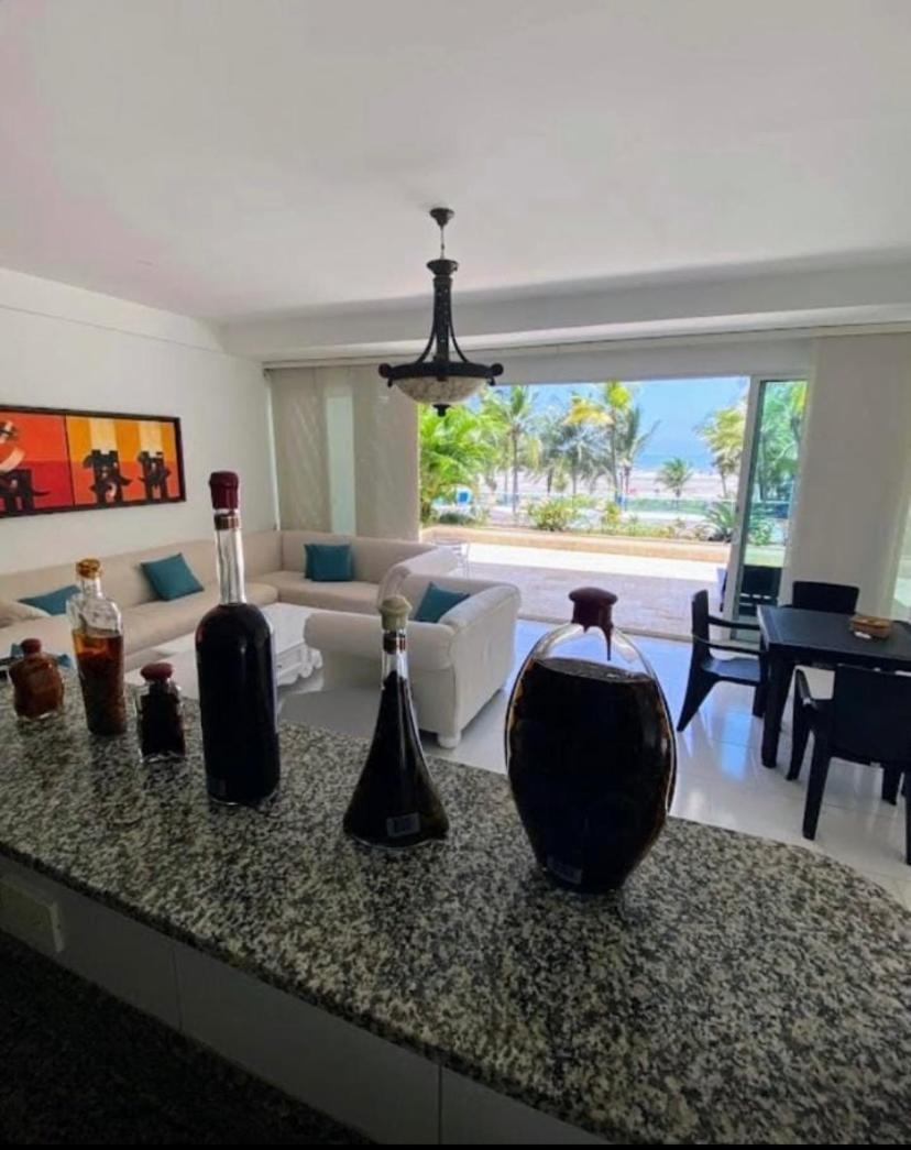 Apartamento con vista frontal al mar.