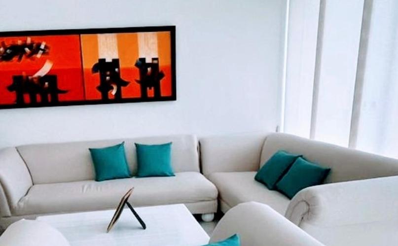 Apartamento con vista frontal al mar.
