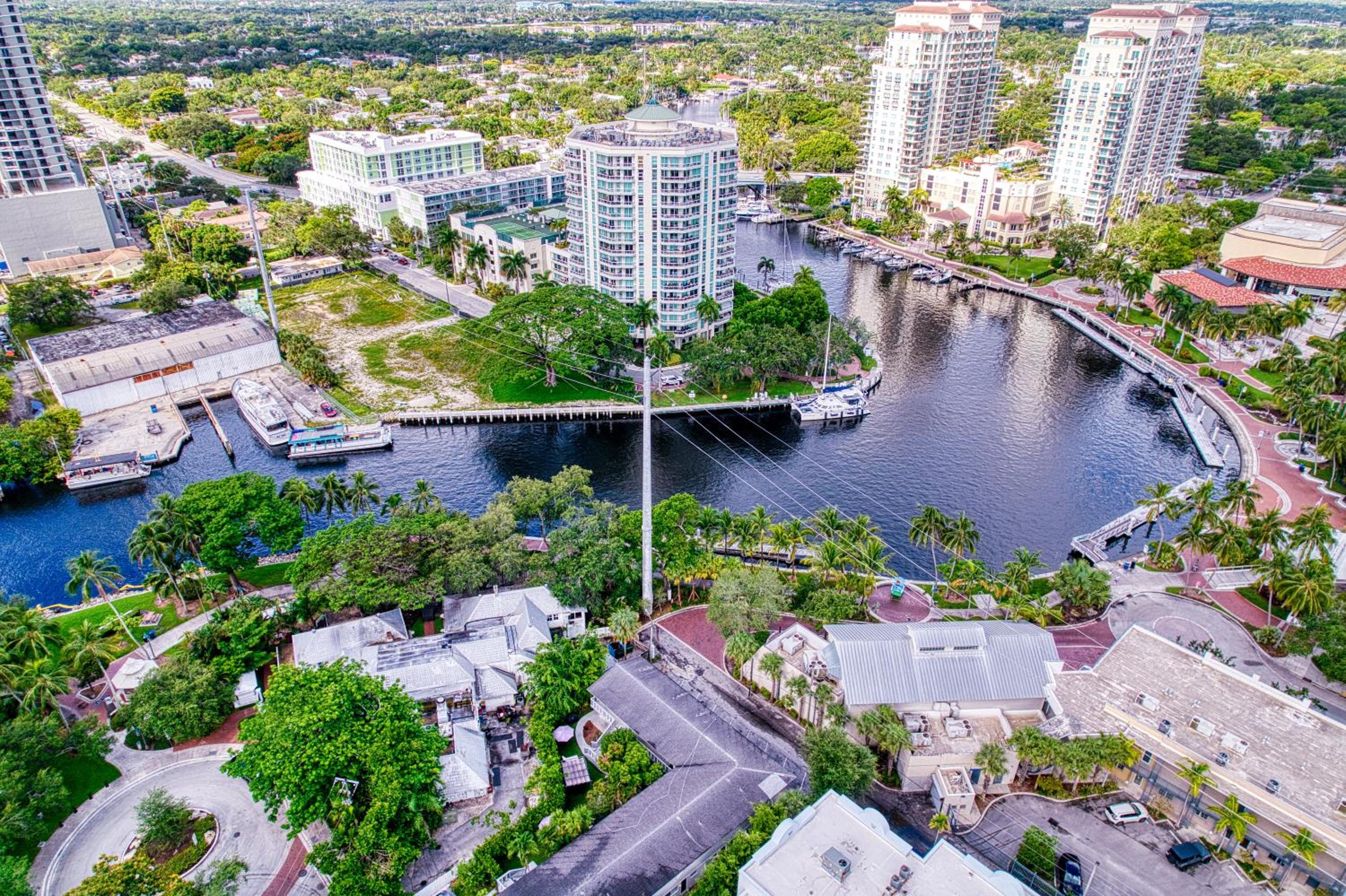 Riverbend Apartments by Lowkl view 5