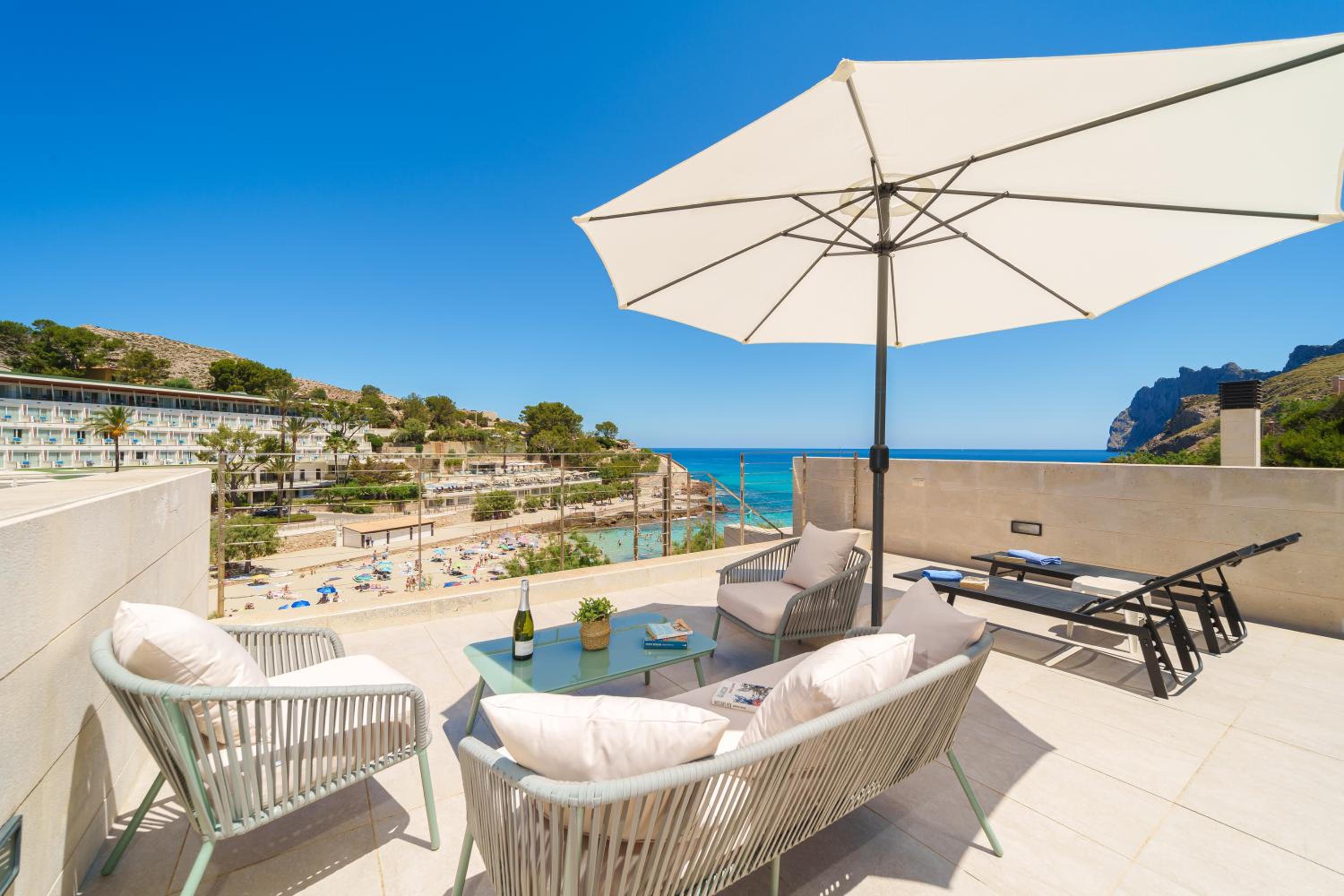 Mirador Blue I Cala Sant Vicenc view 4
