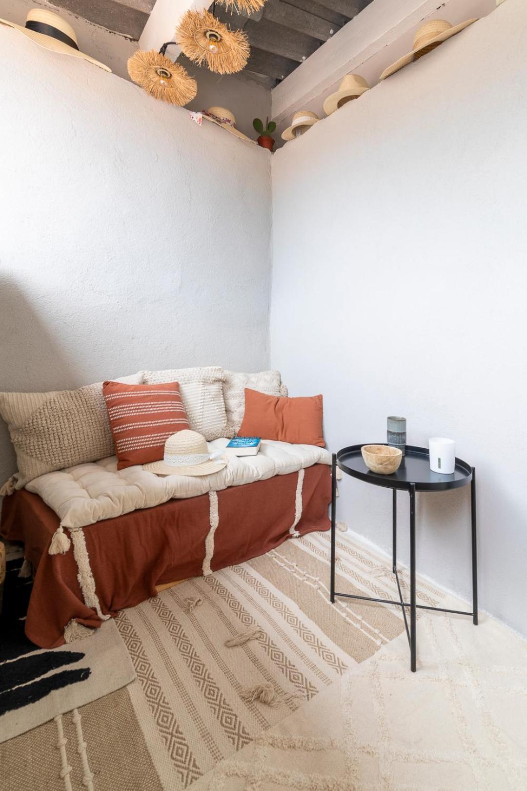 Belvédère Nîmois Appartement avec véranda et vue sur les toits centre-ville