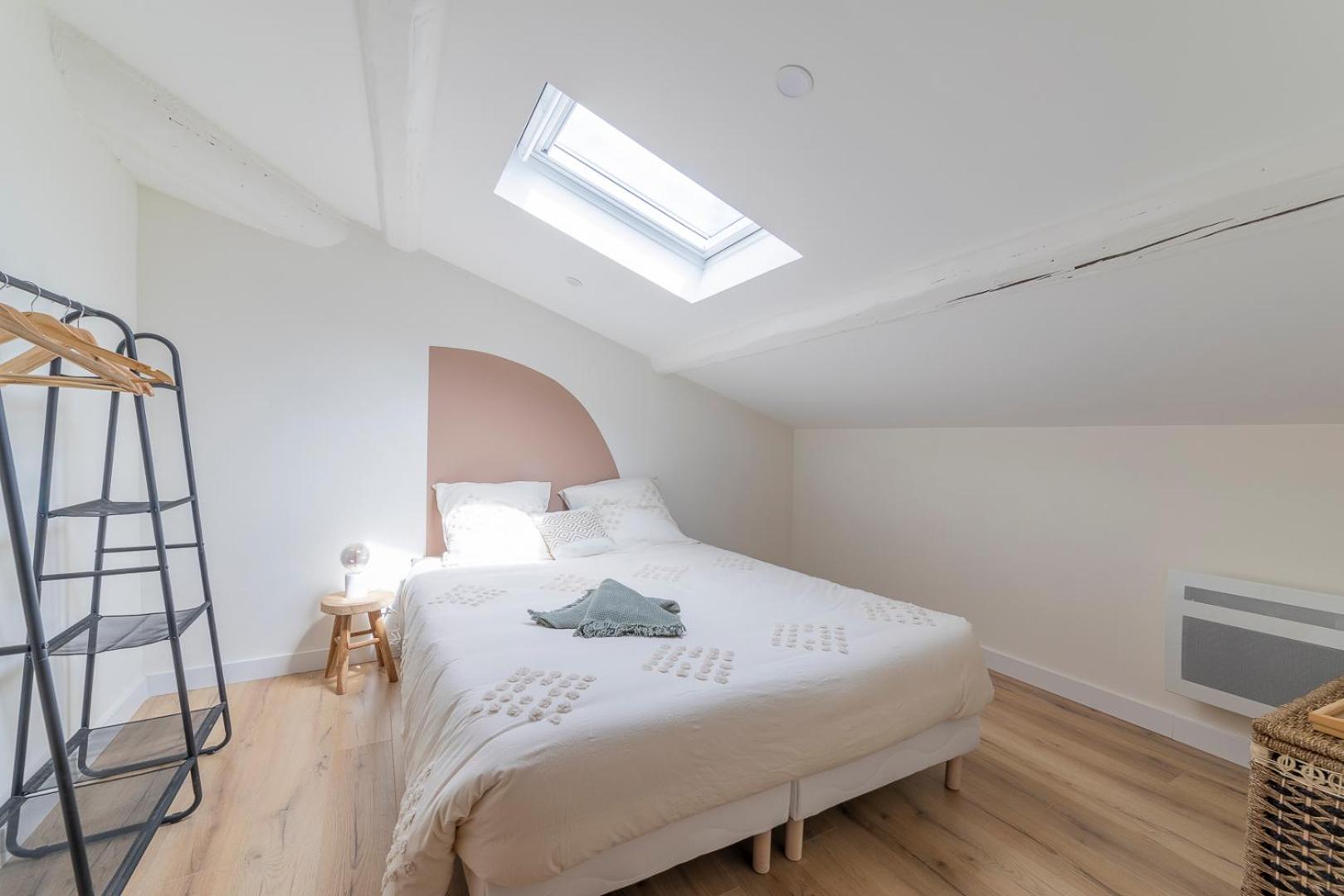 Belvédère Nîmois Appartement avec véranda et vue sur les toits centre-ville