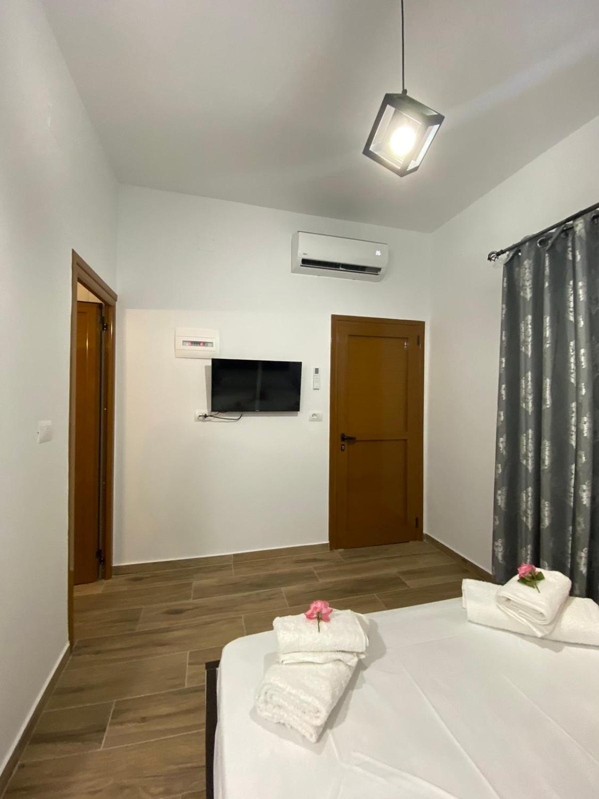 Rentrooms Geni photo 3