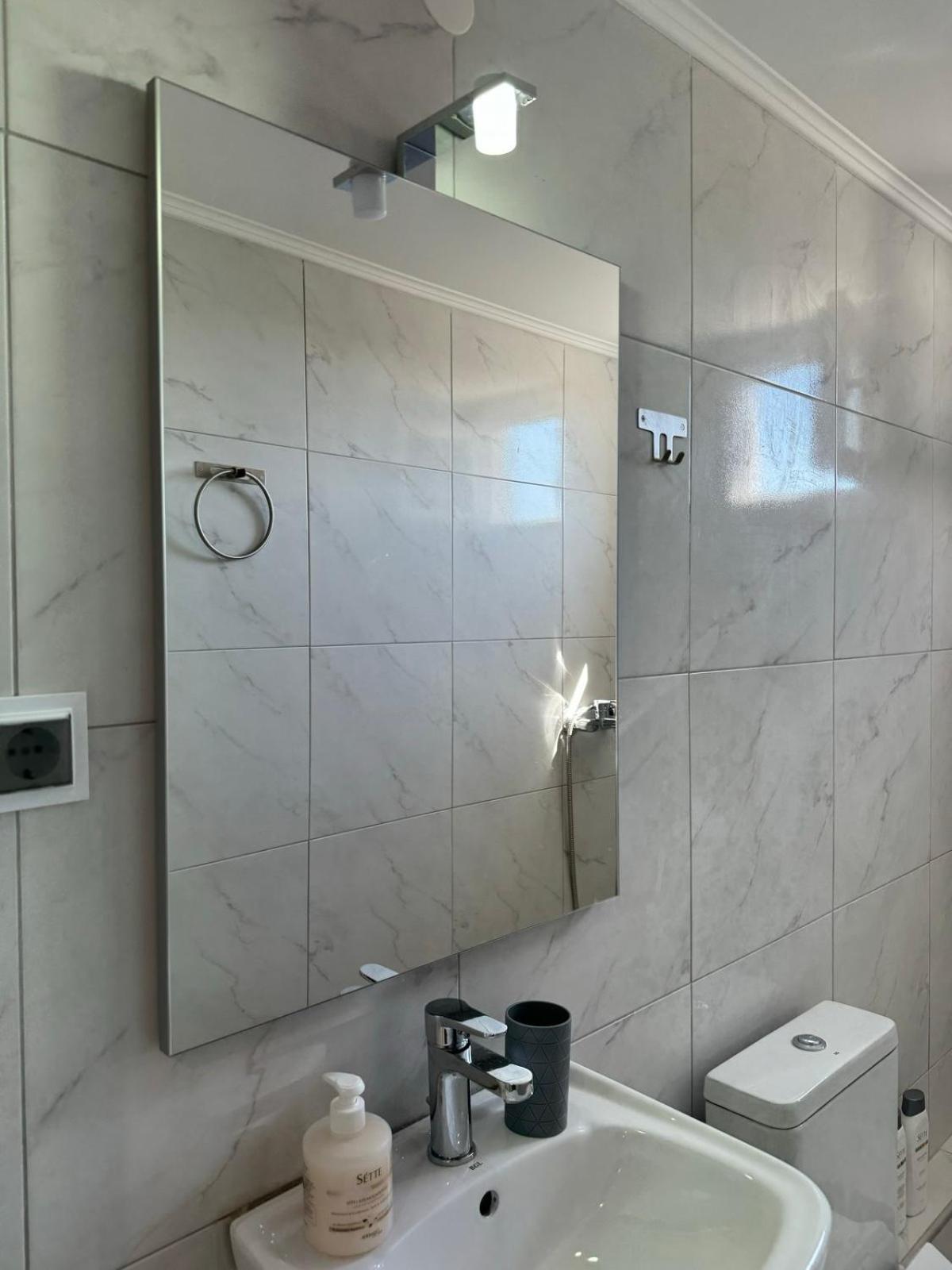 Imeros house en Komotini — bathroom