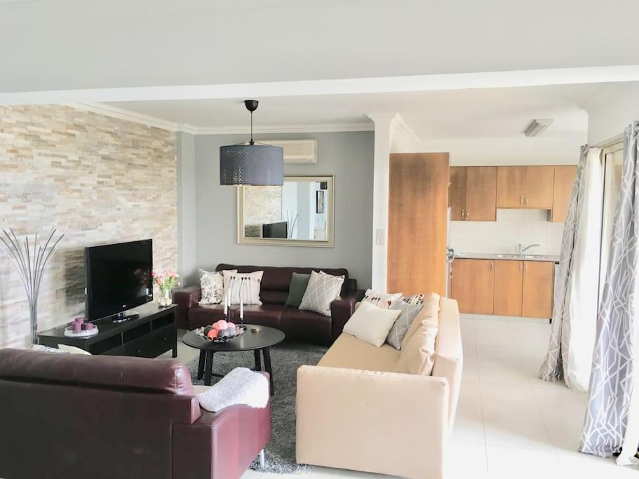 Isabelle Suite at Nava Seaside-License 3124