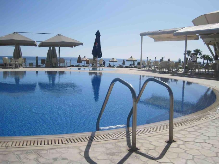 Isabelle Suite at Nava Seaside-License 3124