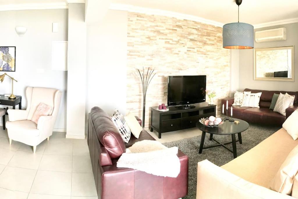 Isabelle Suite at Nava Seaside-License 3124