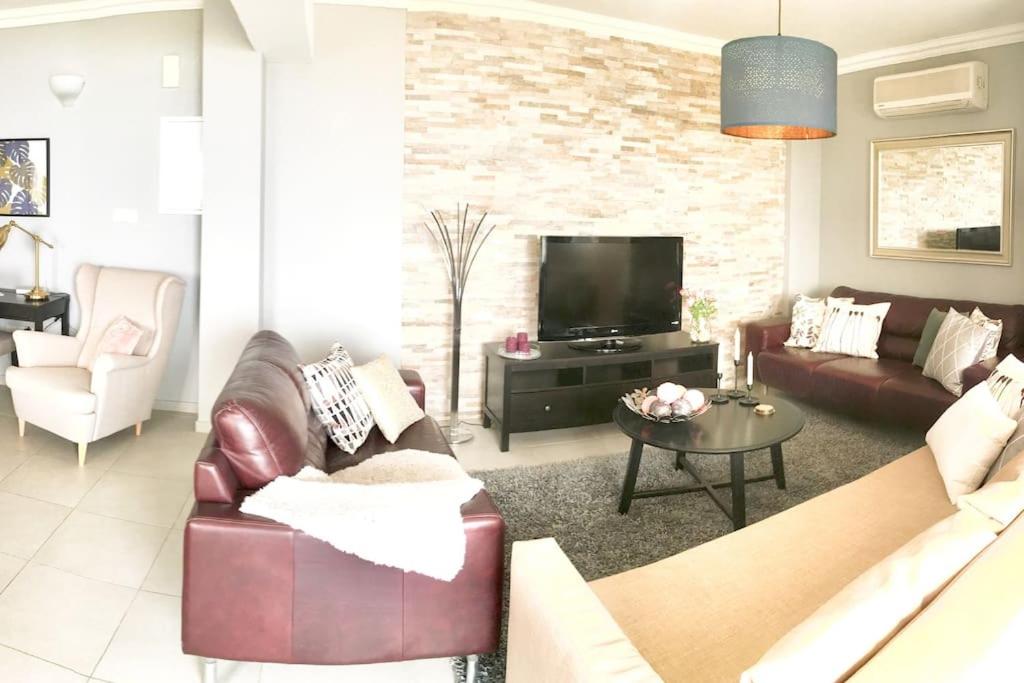 Isabelle Suite at Nava Seaside-License 3124