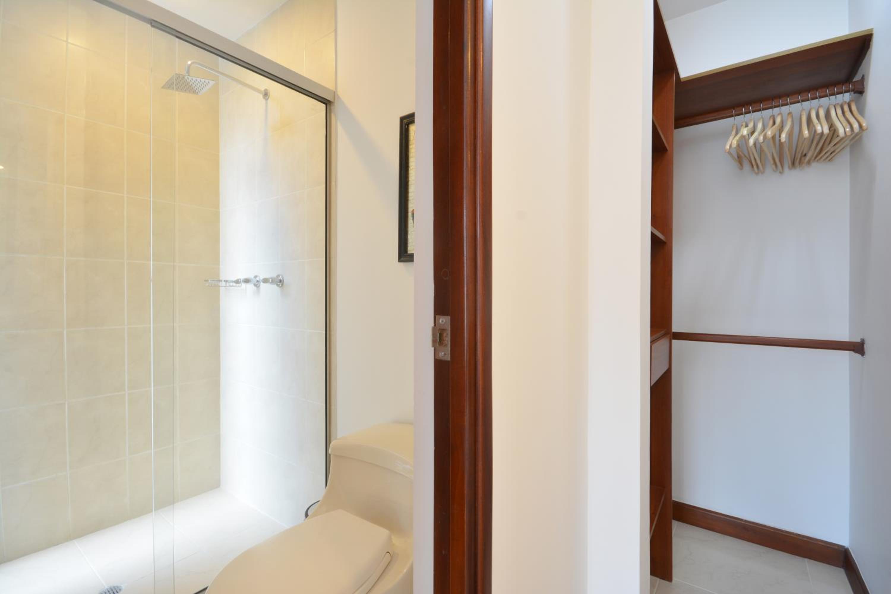 Blux Apartments Medellin