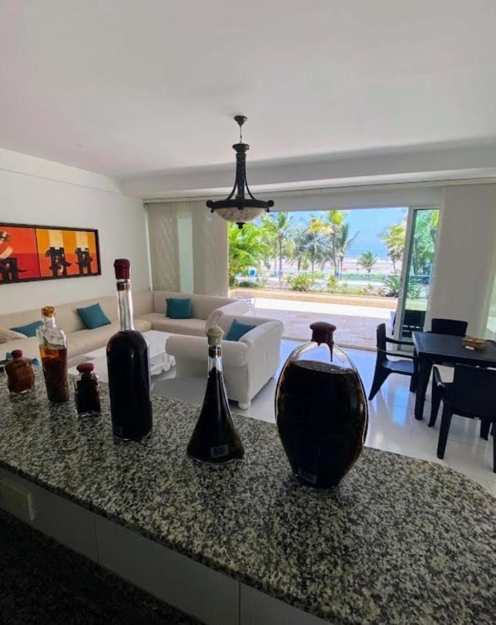 Apartamento con vista frontal al mar.