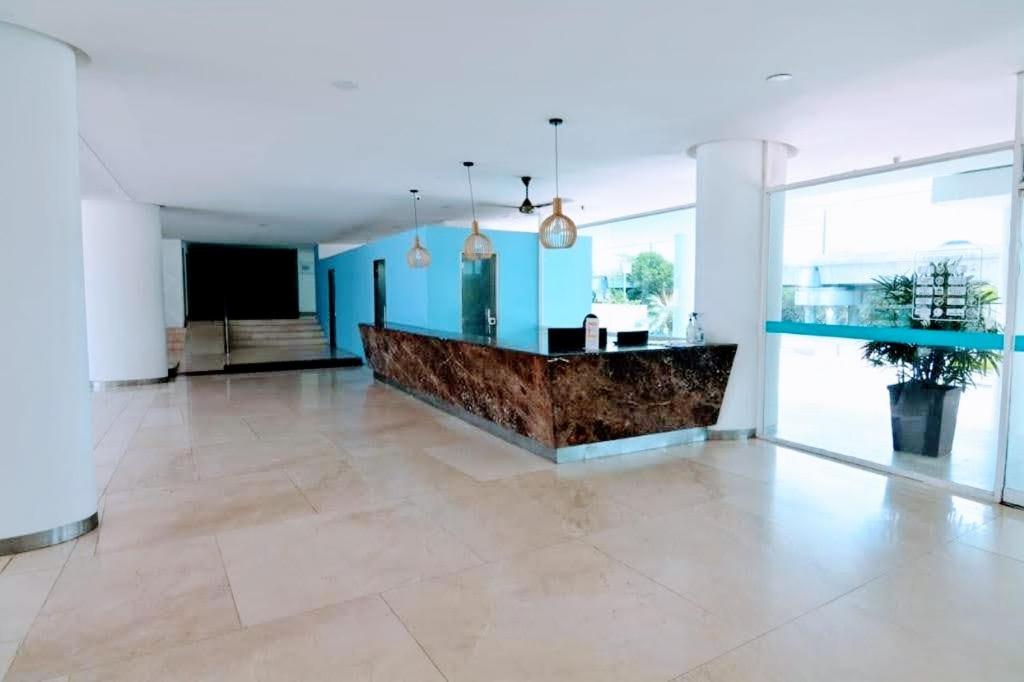 Apartamento con vista frontal al mar.