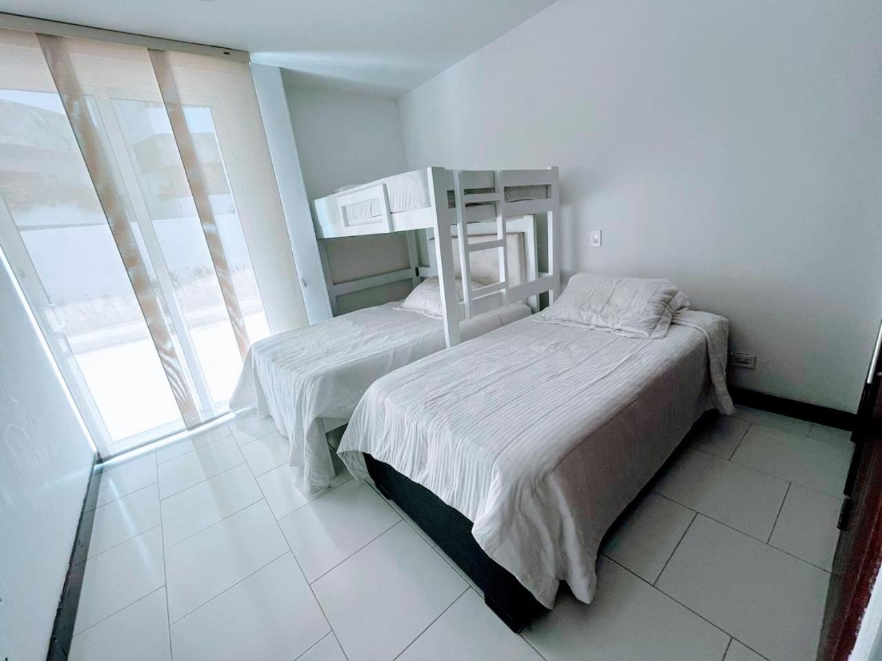 Apartamento con vista frontal al mar.