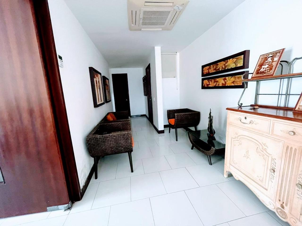Apartamento con vista frontal al mar.