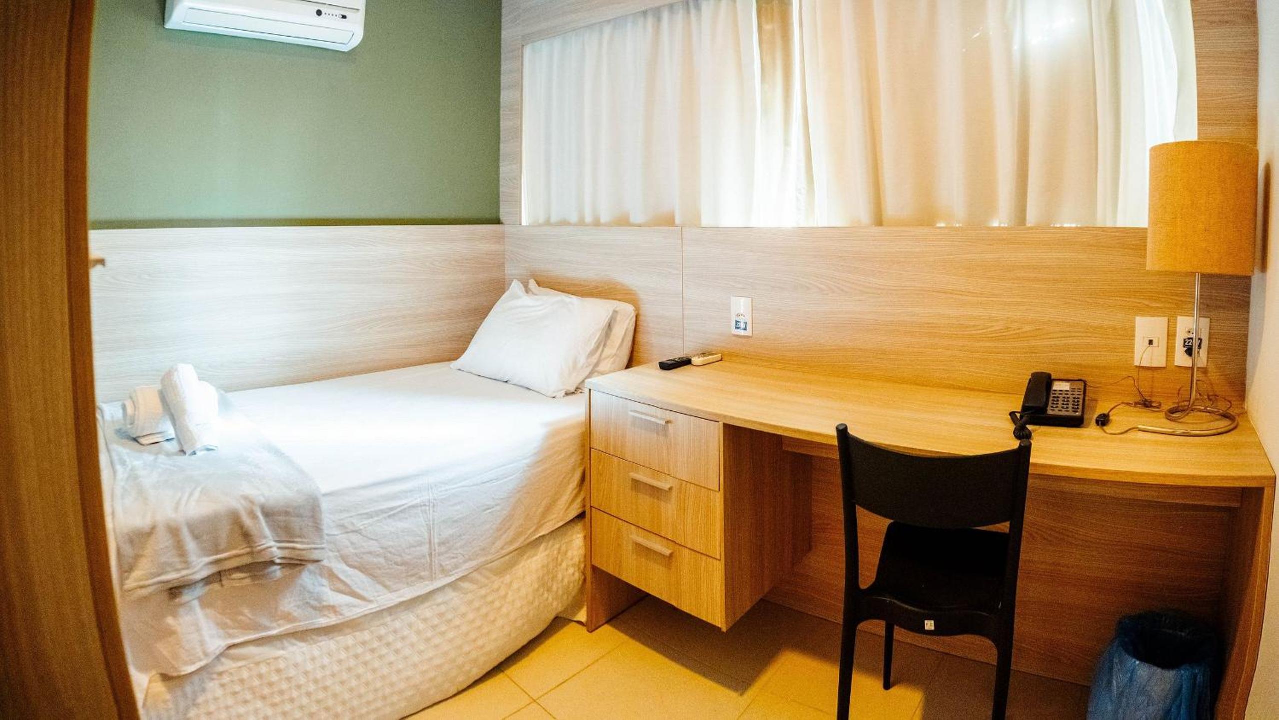 Beach Class Convention - Flats em Boa Viagem por Yolo