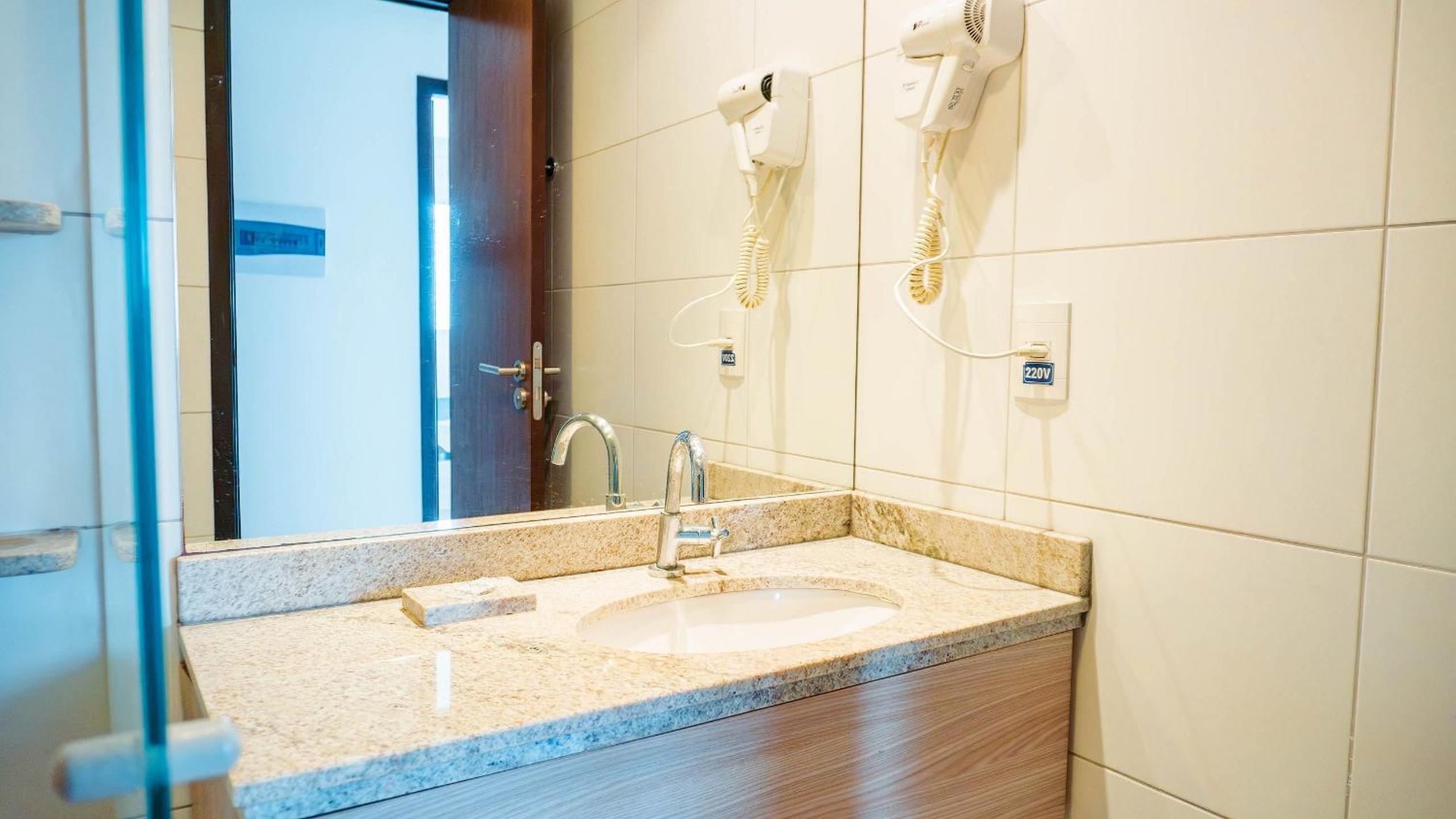 Beach Class Convention - Flats em Boa Viagem por Yolo