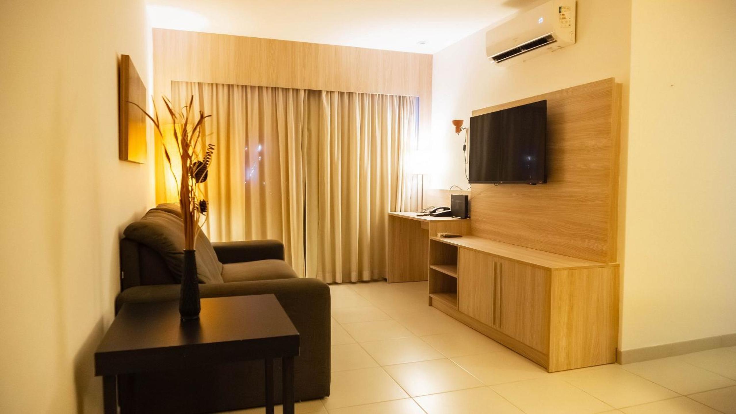 Beach Class Convention - Flats em Boa Viagem por Yolo