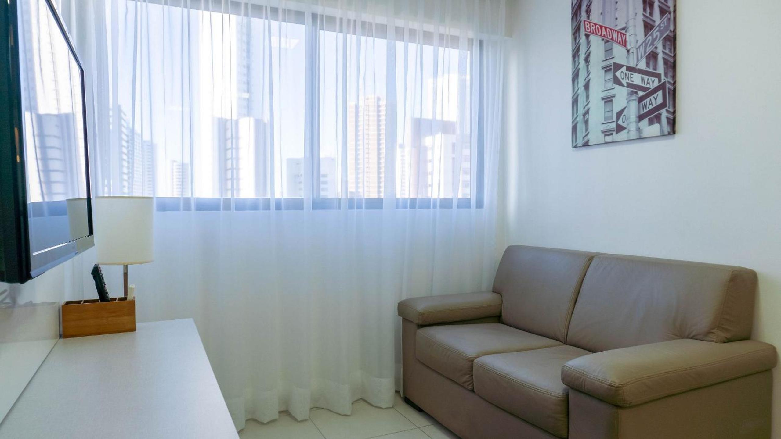 Beach Class Convention - Flats em Boa Viagem por Yolo
