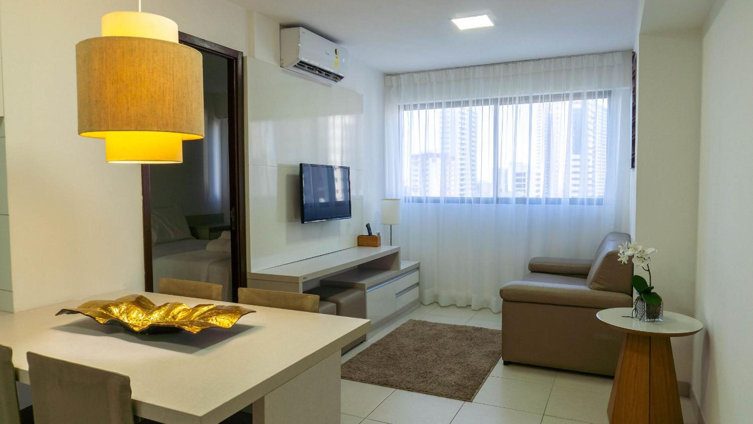 Beach Class Convention - Flats em Boa Viagem por Yolo