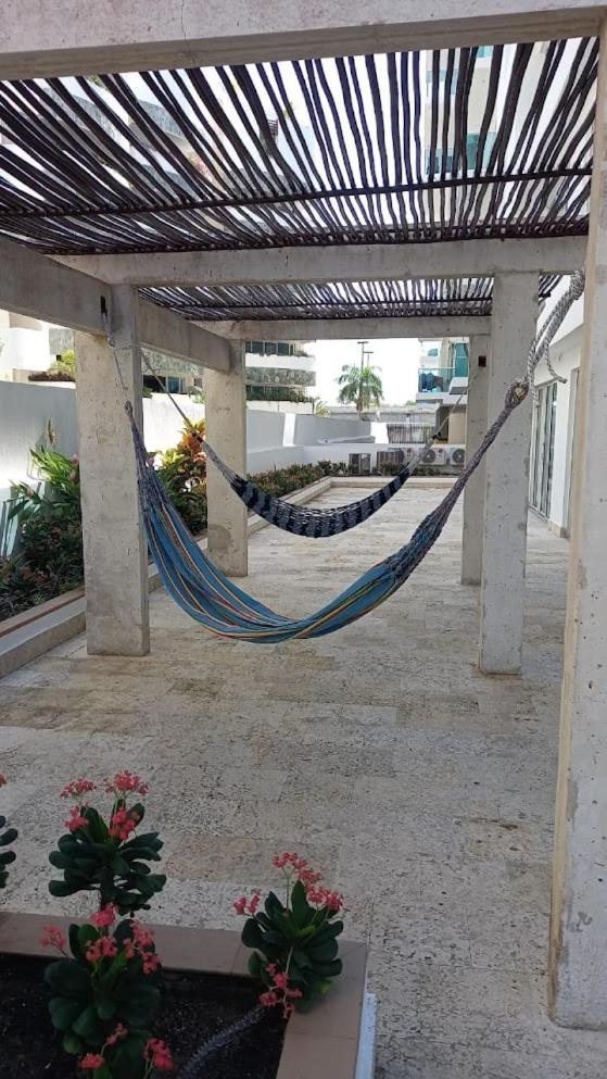 Apartamento con vista frontal al mar.