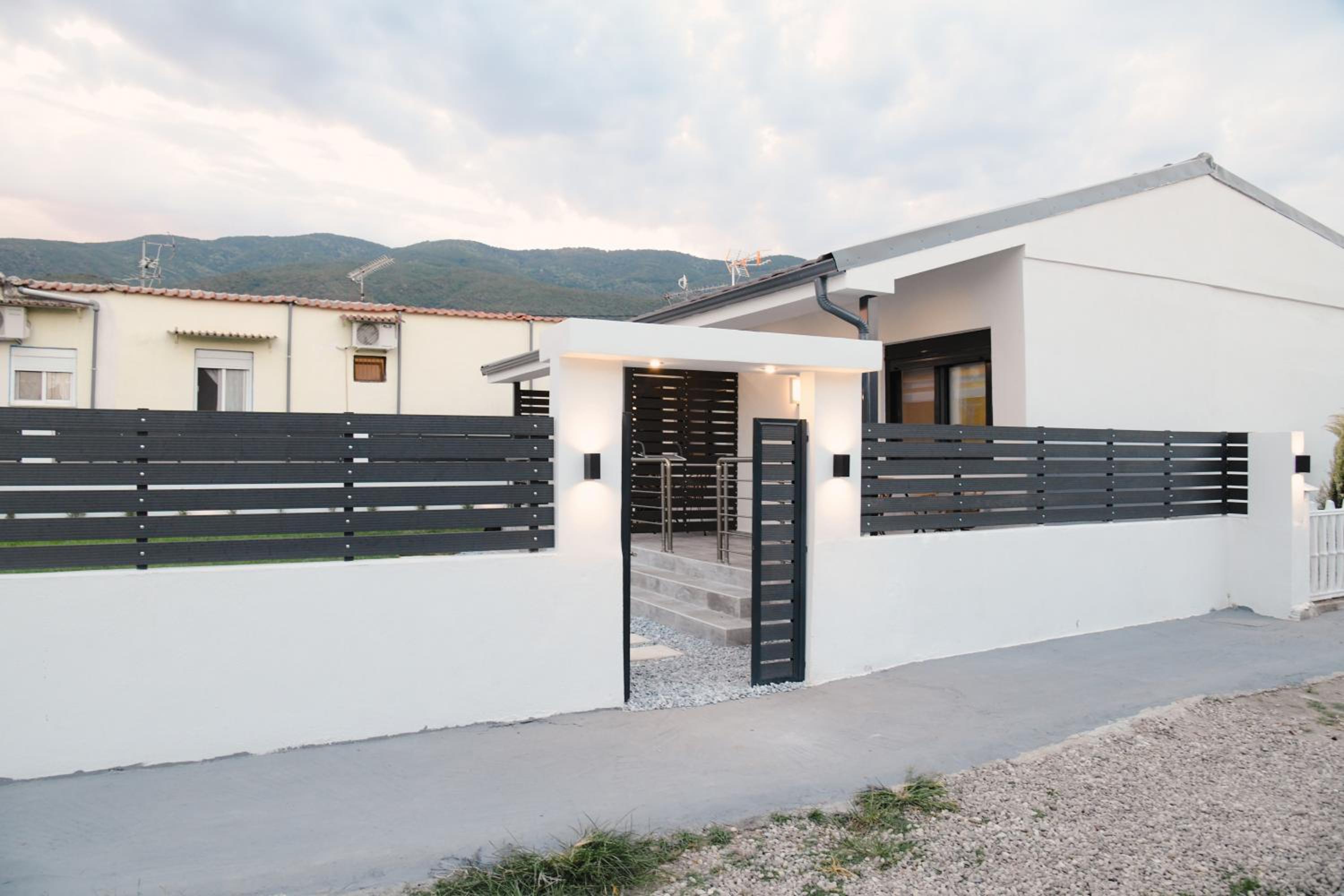 EliGio Luxury Suites