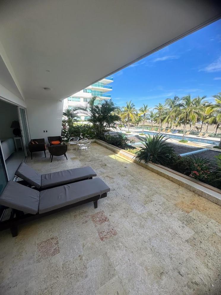 Apartamento con vista frontal al mar.
