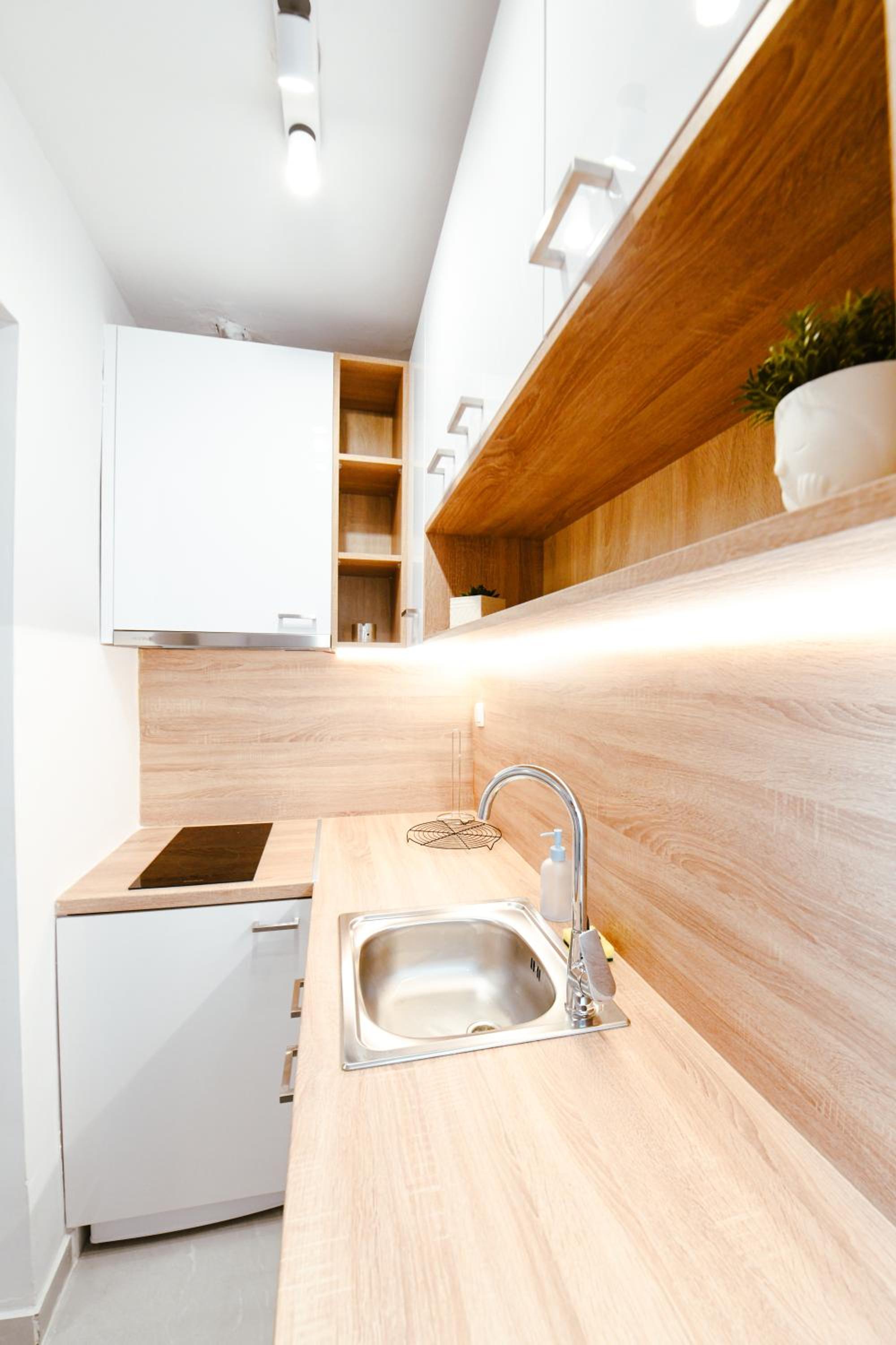 EliGio Luxury Suites
