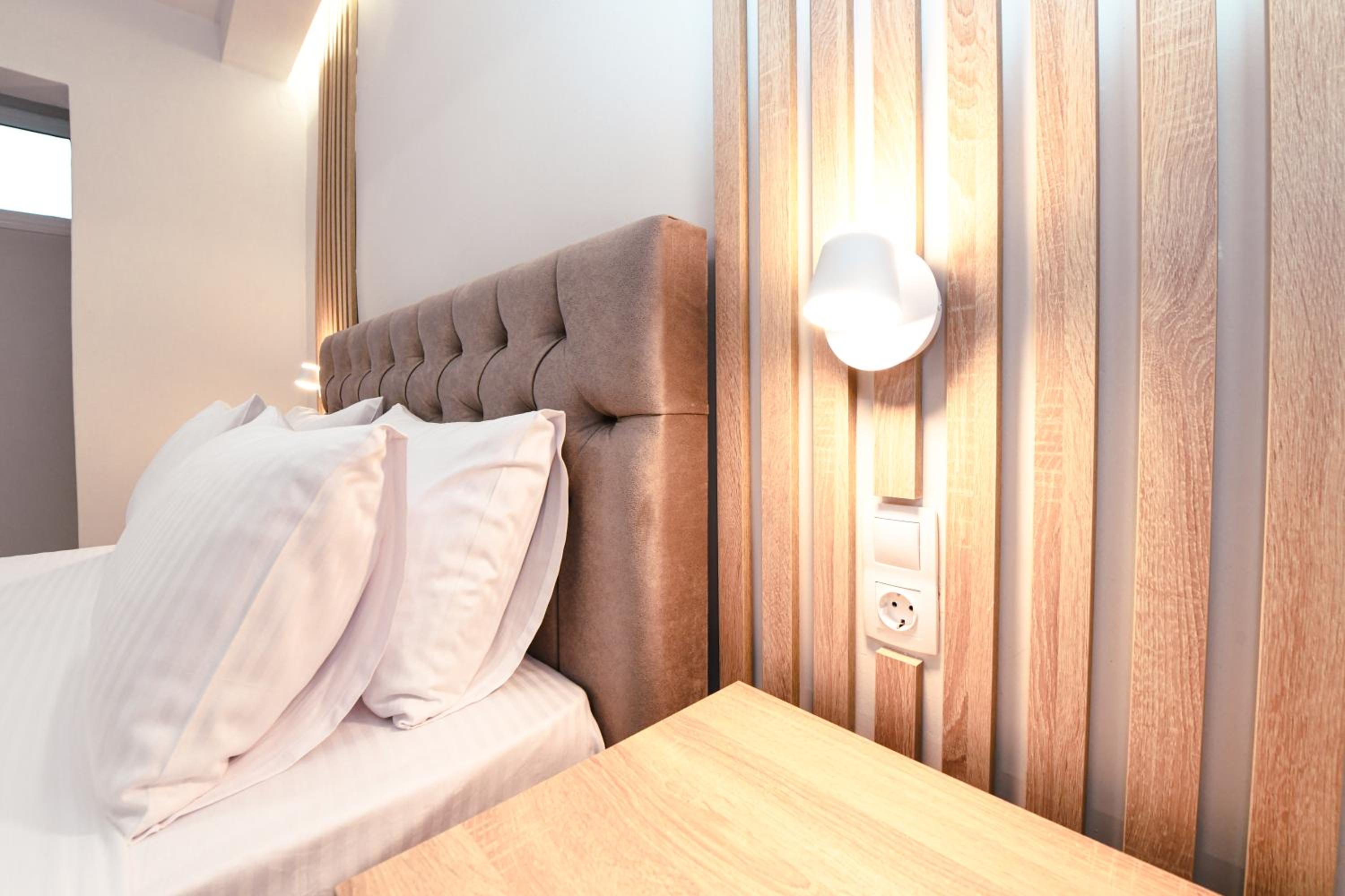 EliGio Luxury Suites