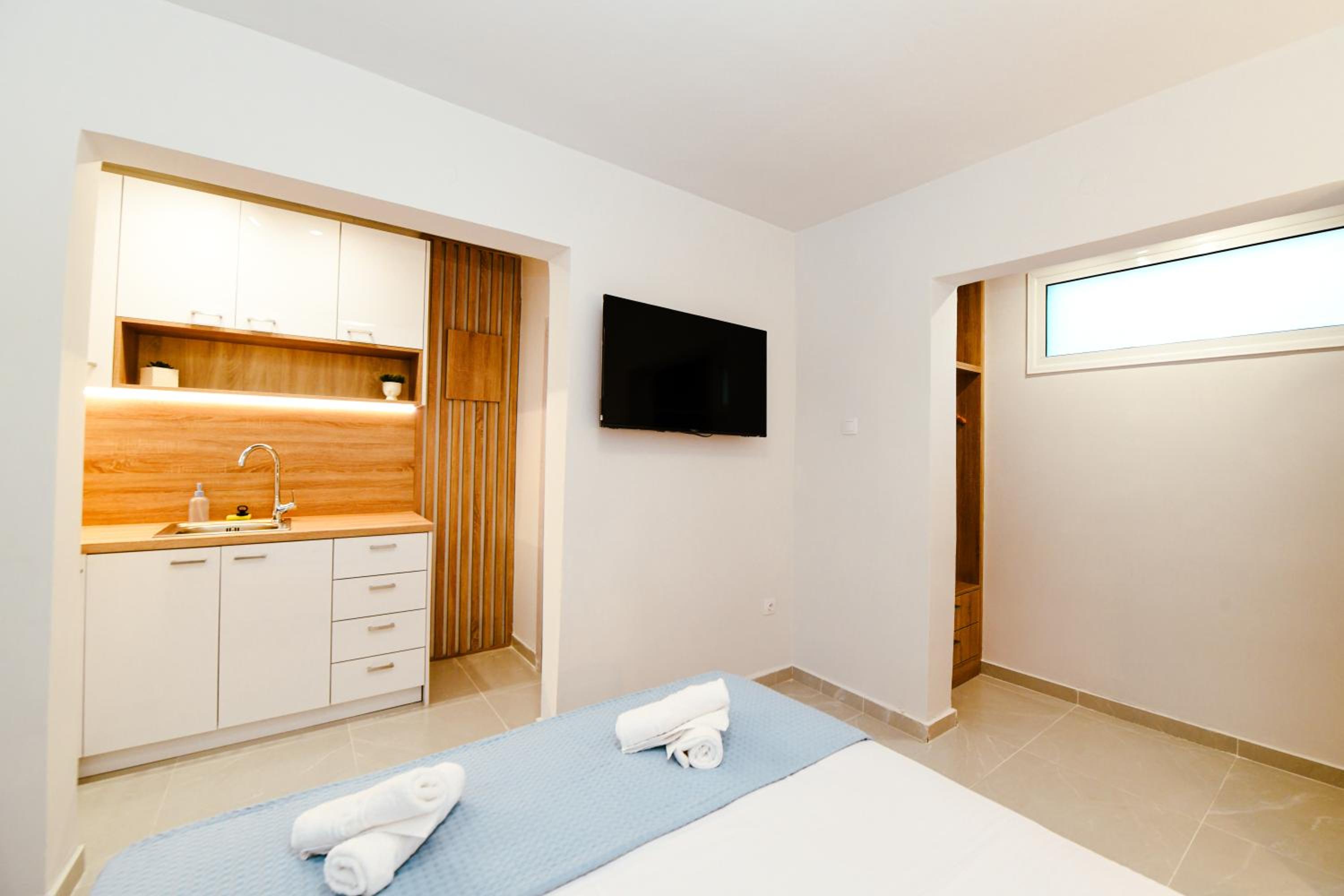 EliGio Luxury Suites