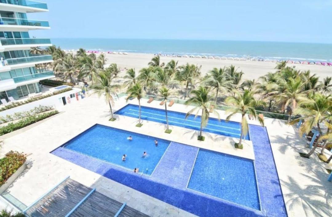 Apartamento con vista frontal al mar.