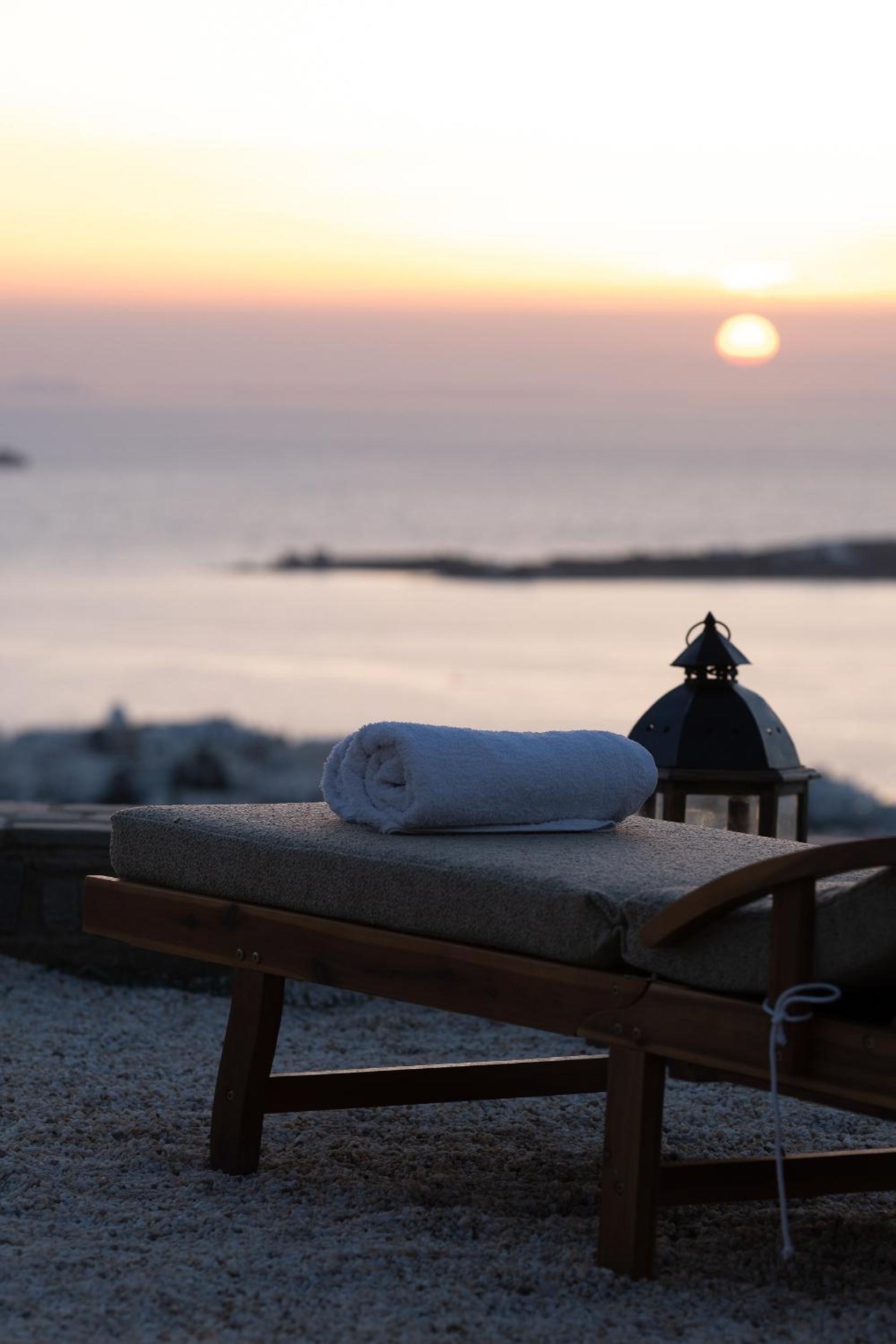 Andreas sunset house