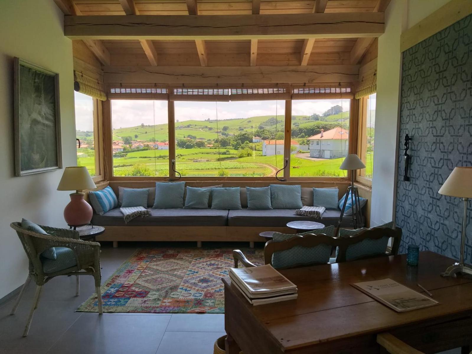 CASA AVE