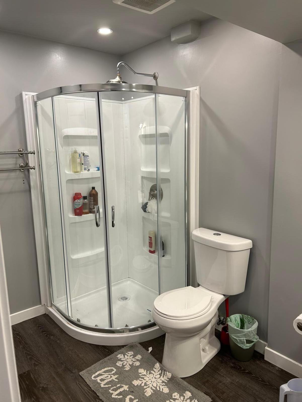 Executive Walkout Basement Suite - Close to Banff