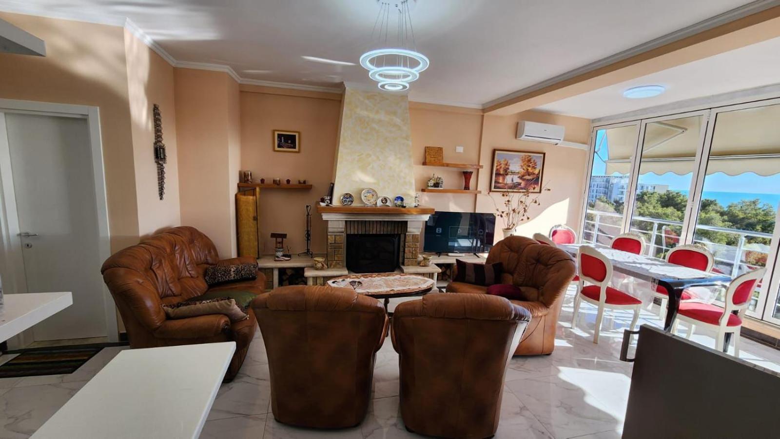 2 Bedroom apartment with Sea View
