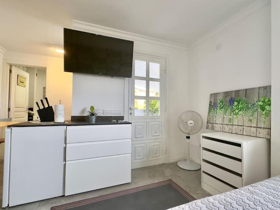 City center Studio penthouse near the beach