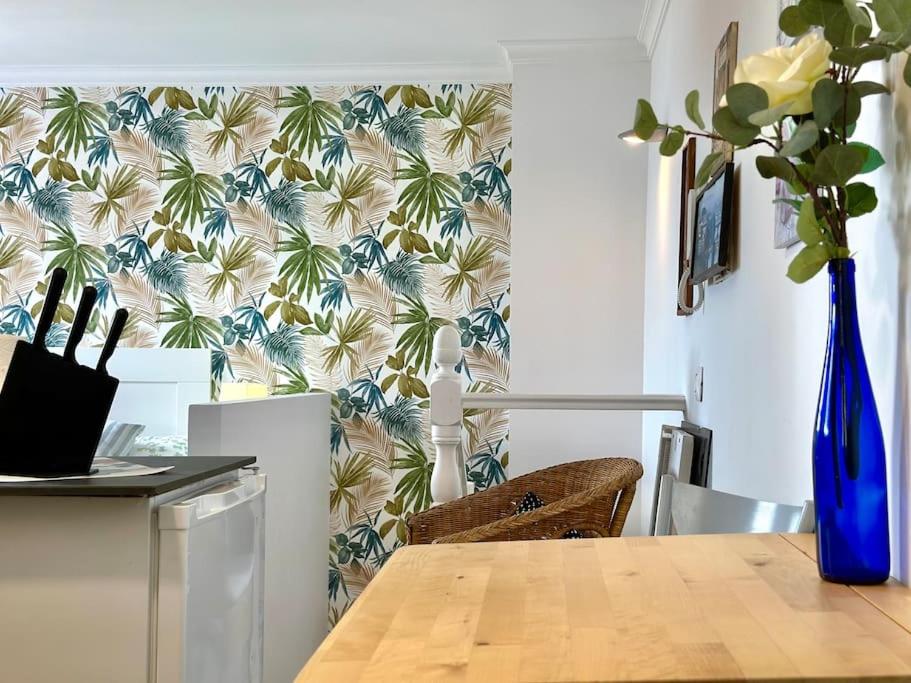 City center Studio penthouse near the beach