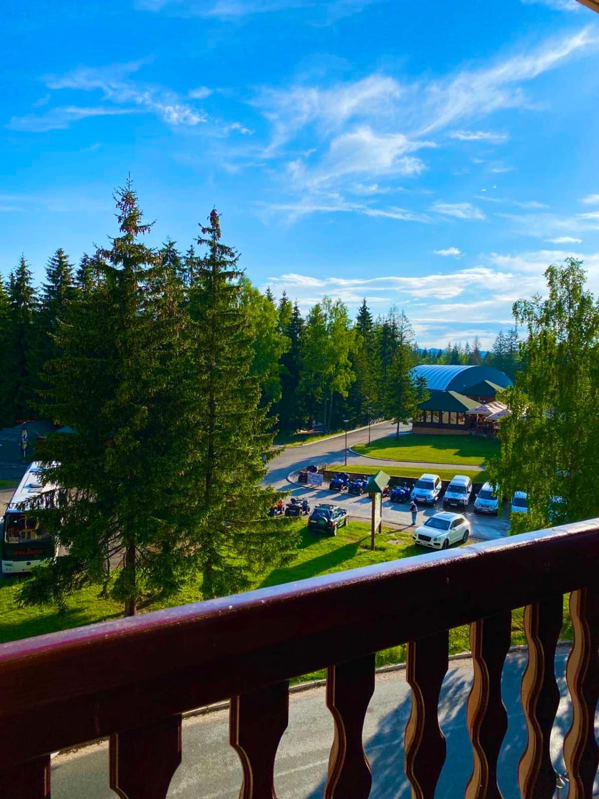 Miris Zlatara view 4