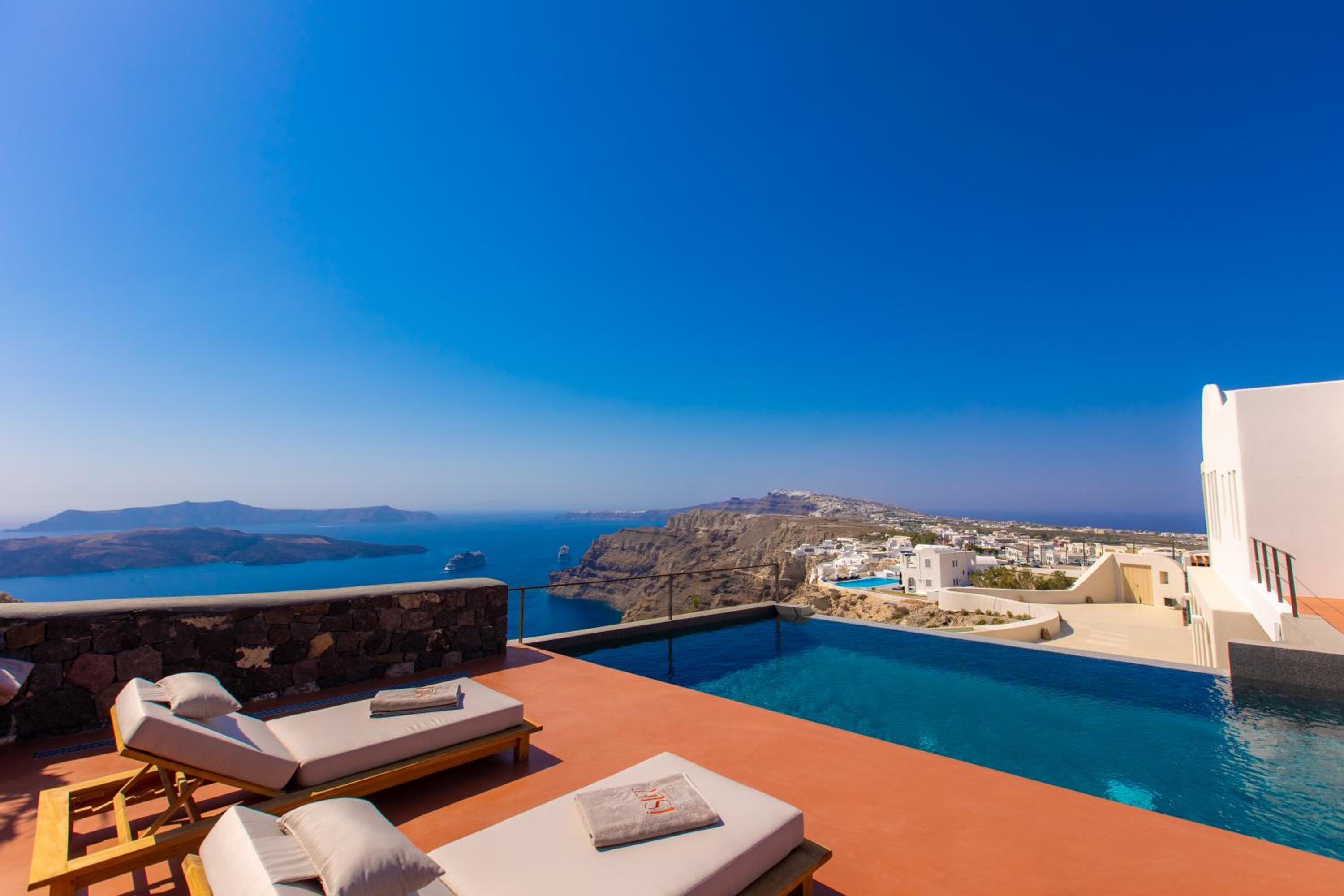 Islet Santorini Infinity Caldera Villa