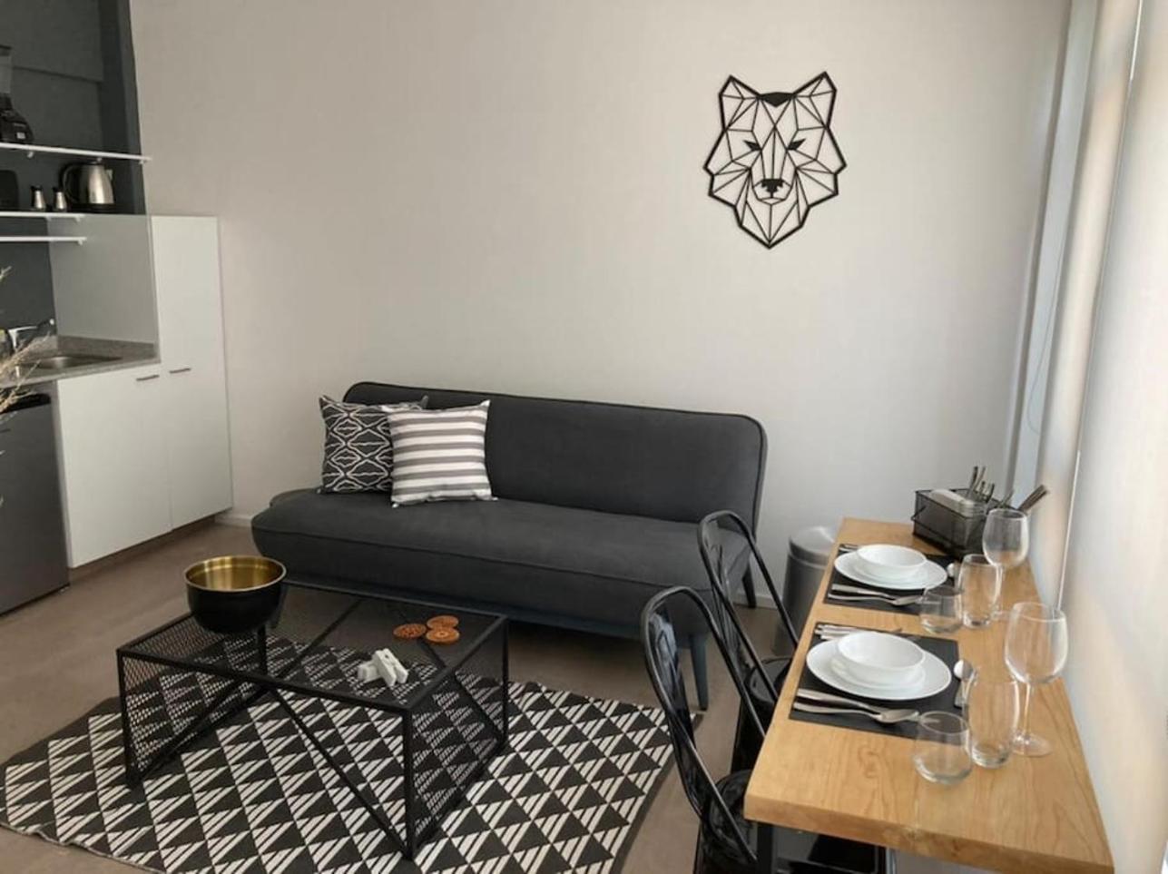 Cozy Apartment Steps Away from the Metropolitan photo 5