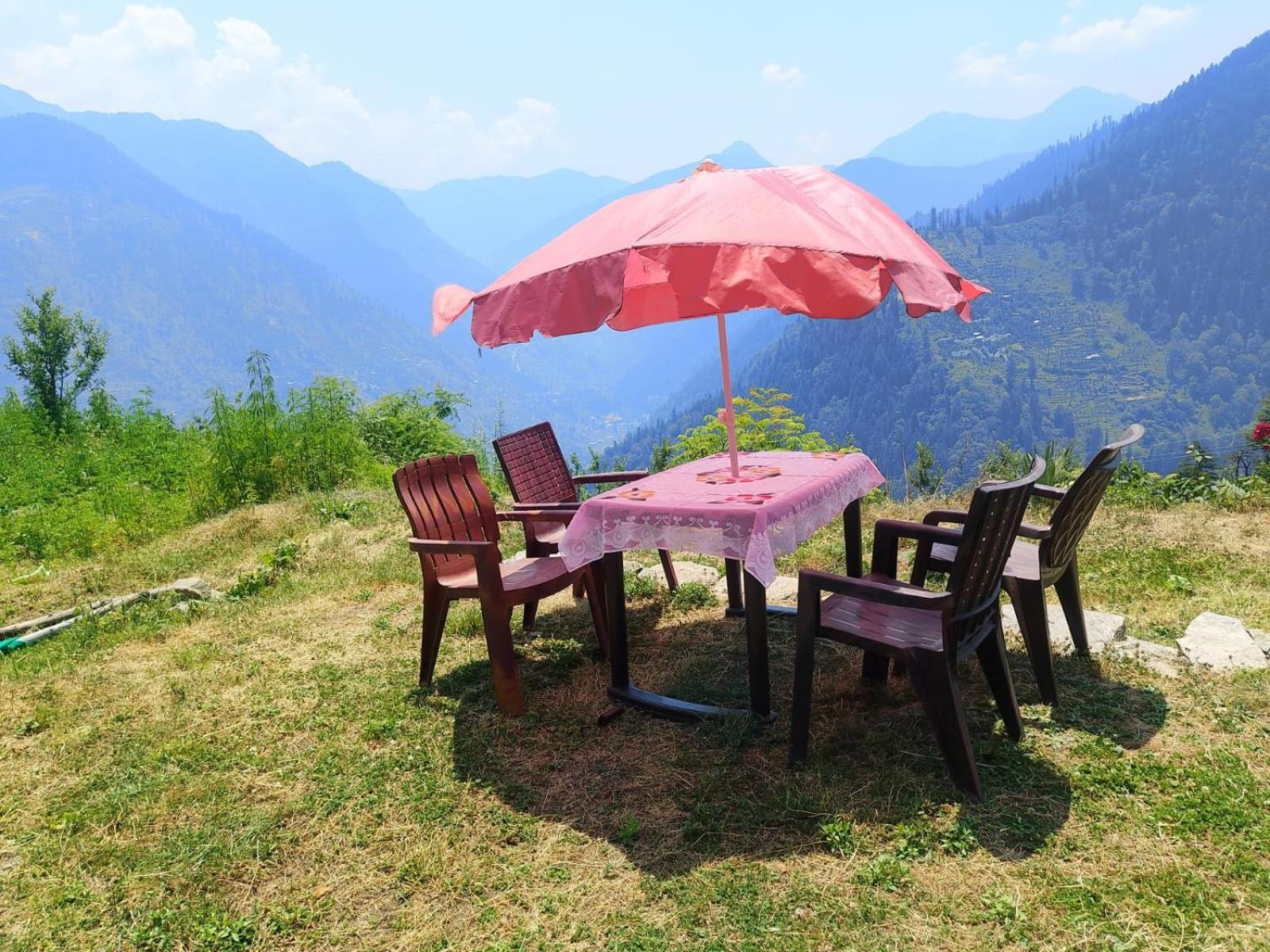Thirthan Backpacker paradise