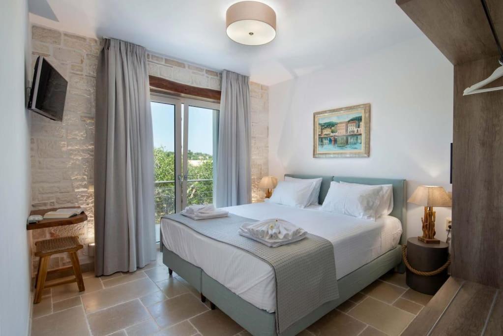 Sunset Villa by PaxosRetreats photo 4