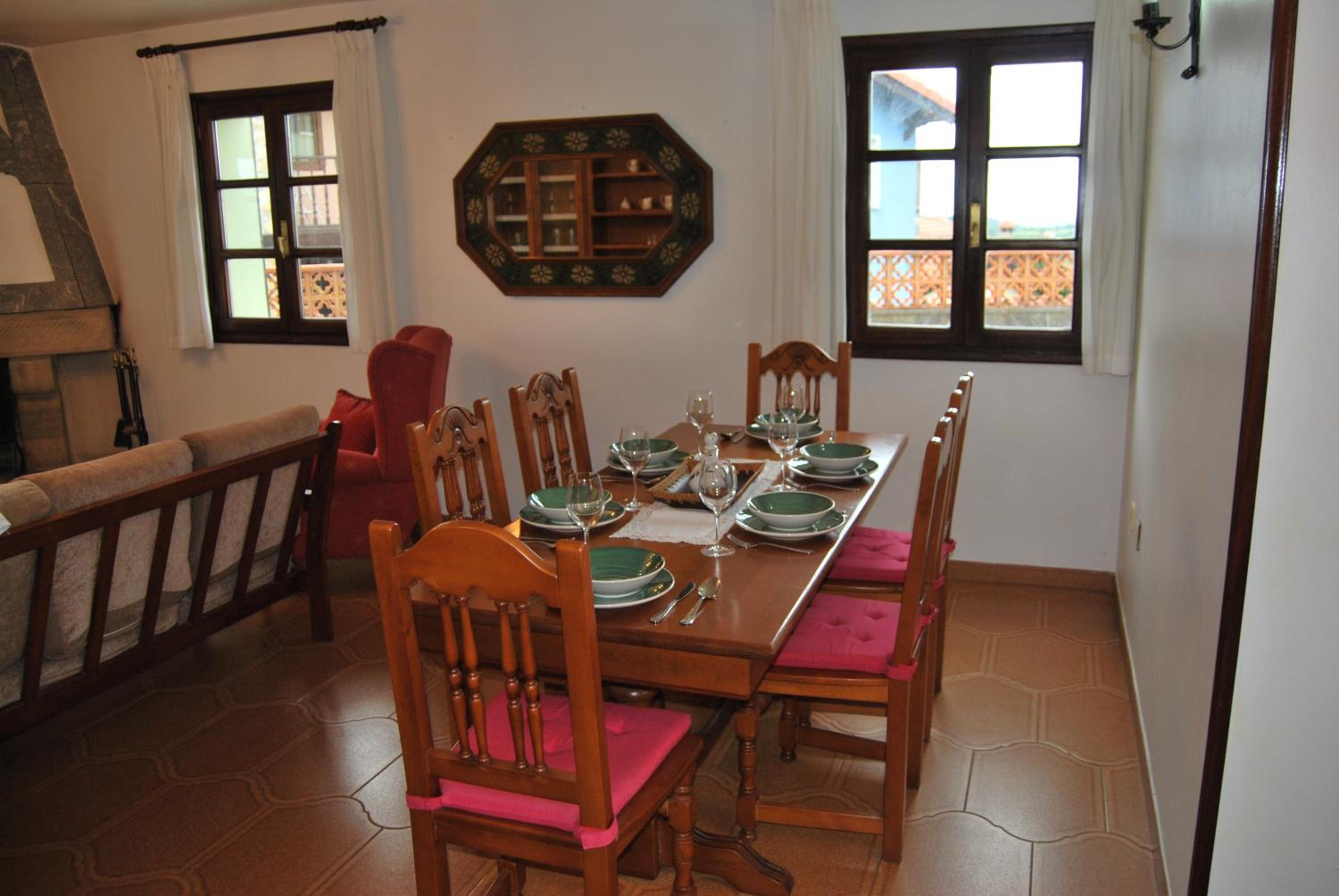 Villaviciosa - Villa Batón - Rales view 3