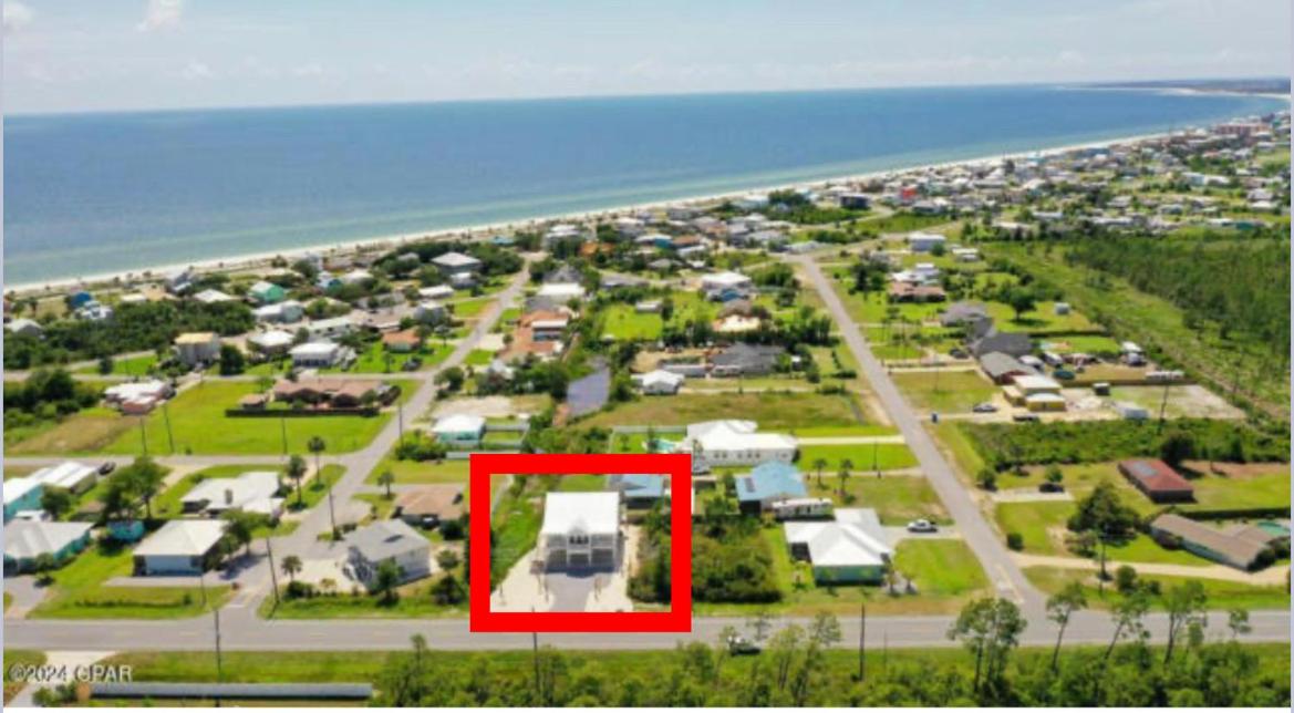 Emerald Coast Retreat 2 4person golf carts large swim spa included