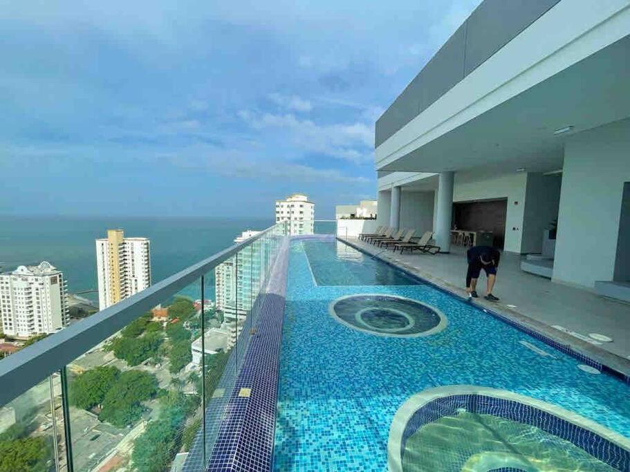 Apartamento de lujo cerca al mar