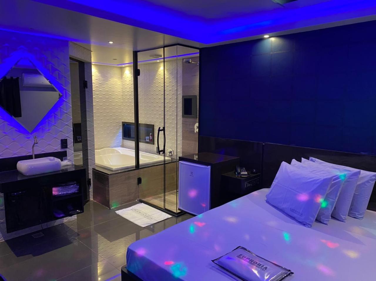 EUPHORIA MOTEL