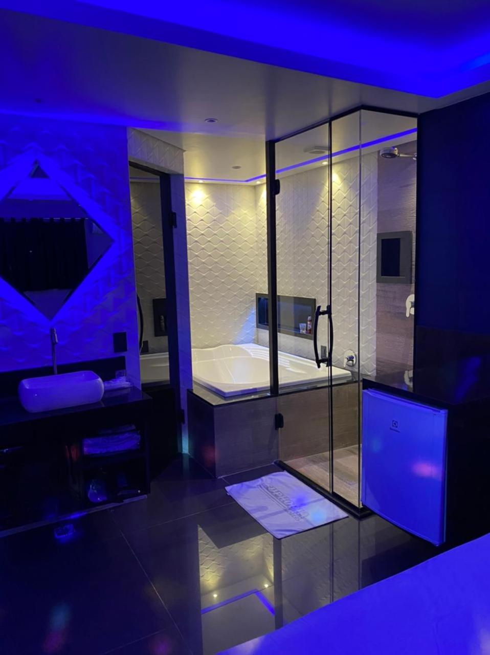 EUPHORIA MOTEL