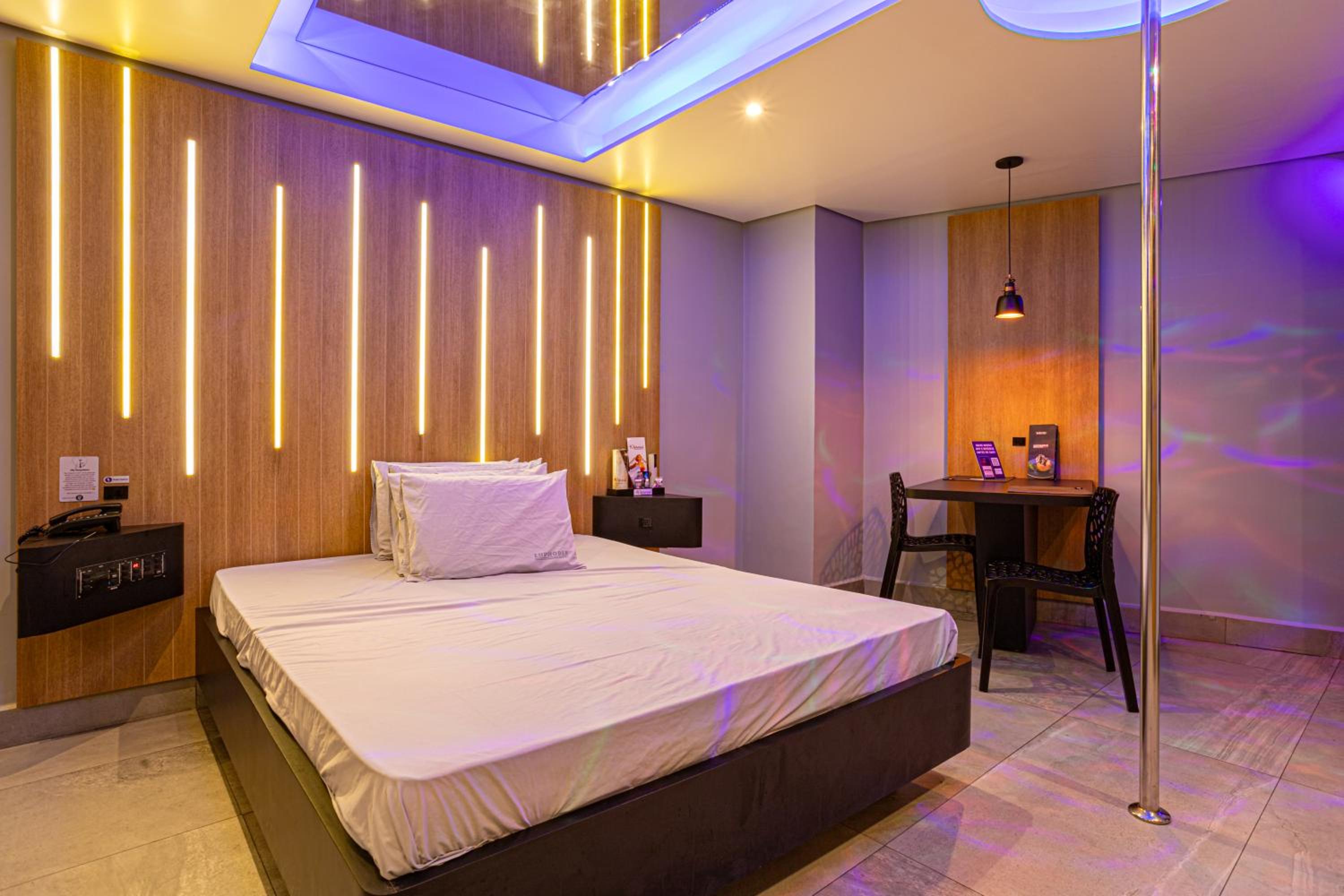 EUPHORIA MOTEL
