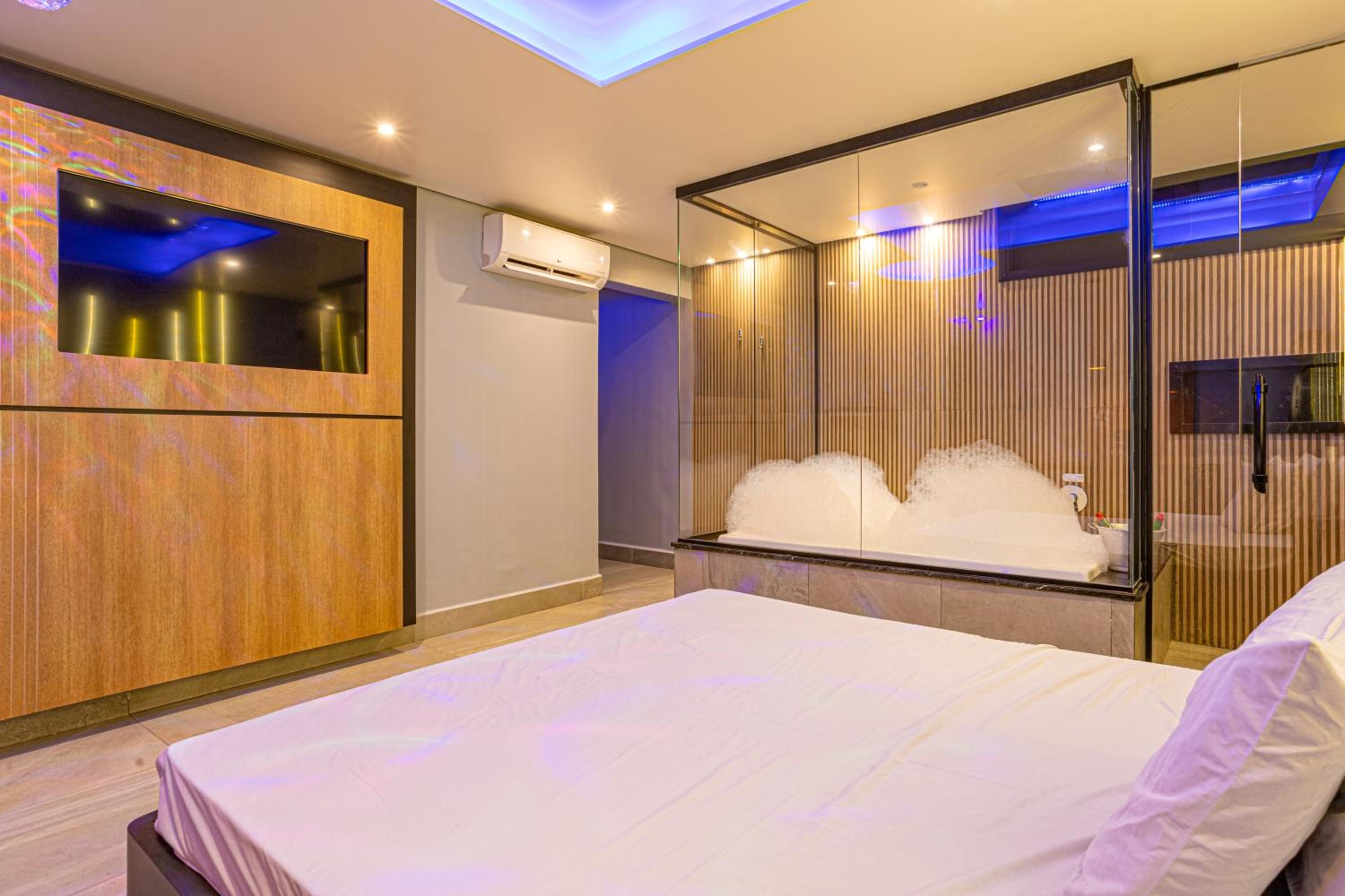 EUPHORIA MOTEL